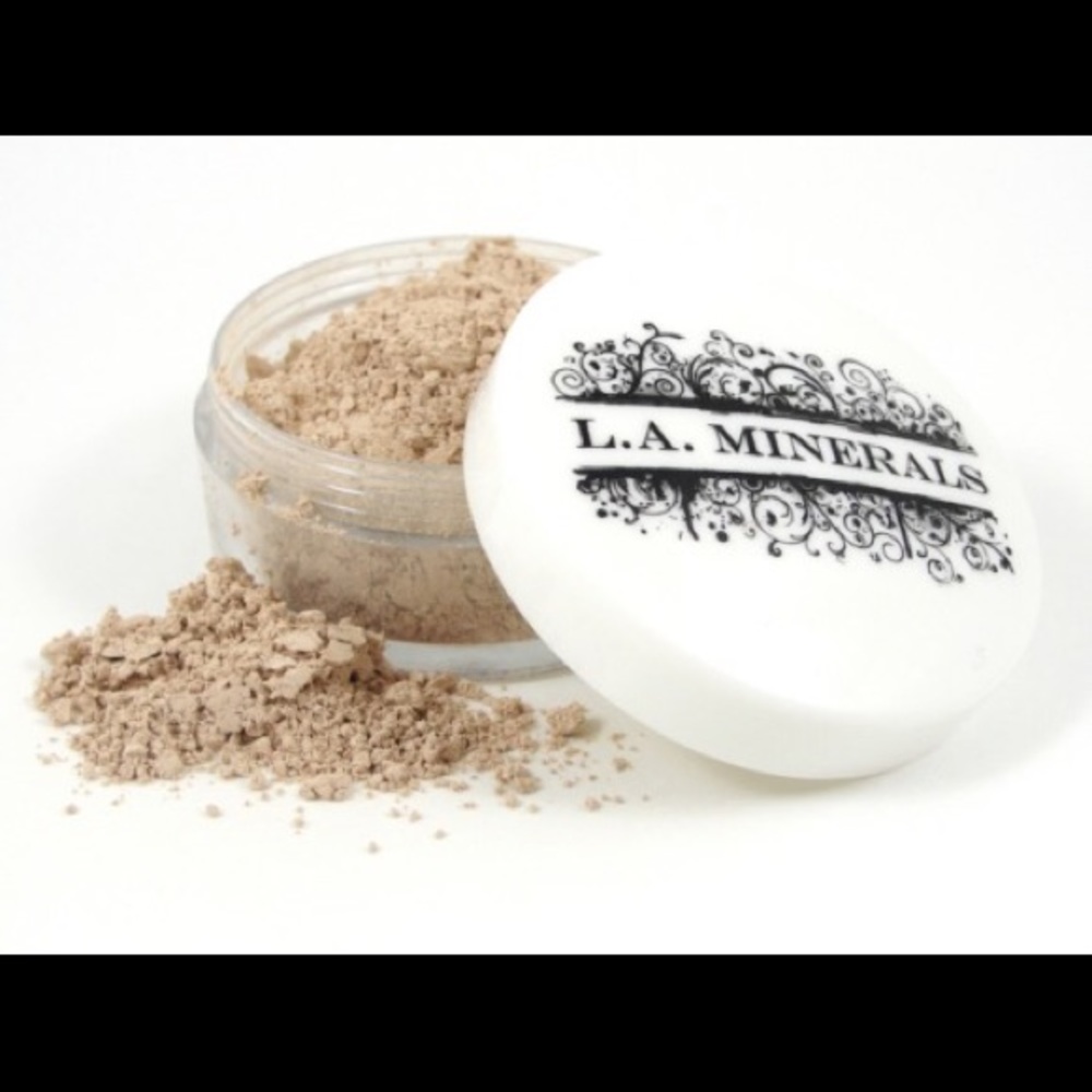 Fairest Beige Mineral Foundation by LA Minerals